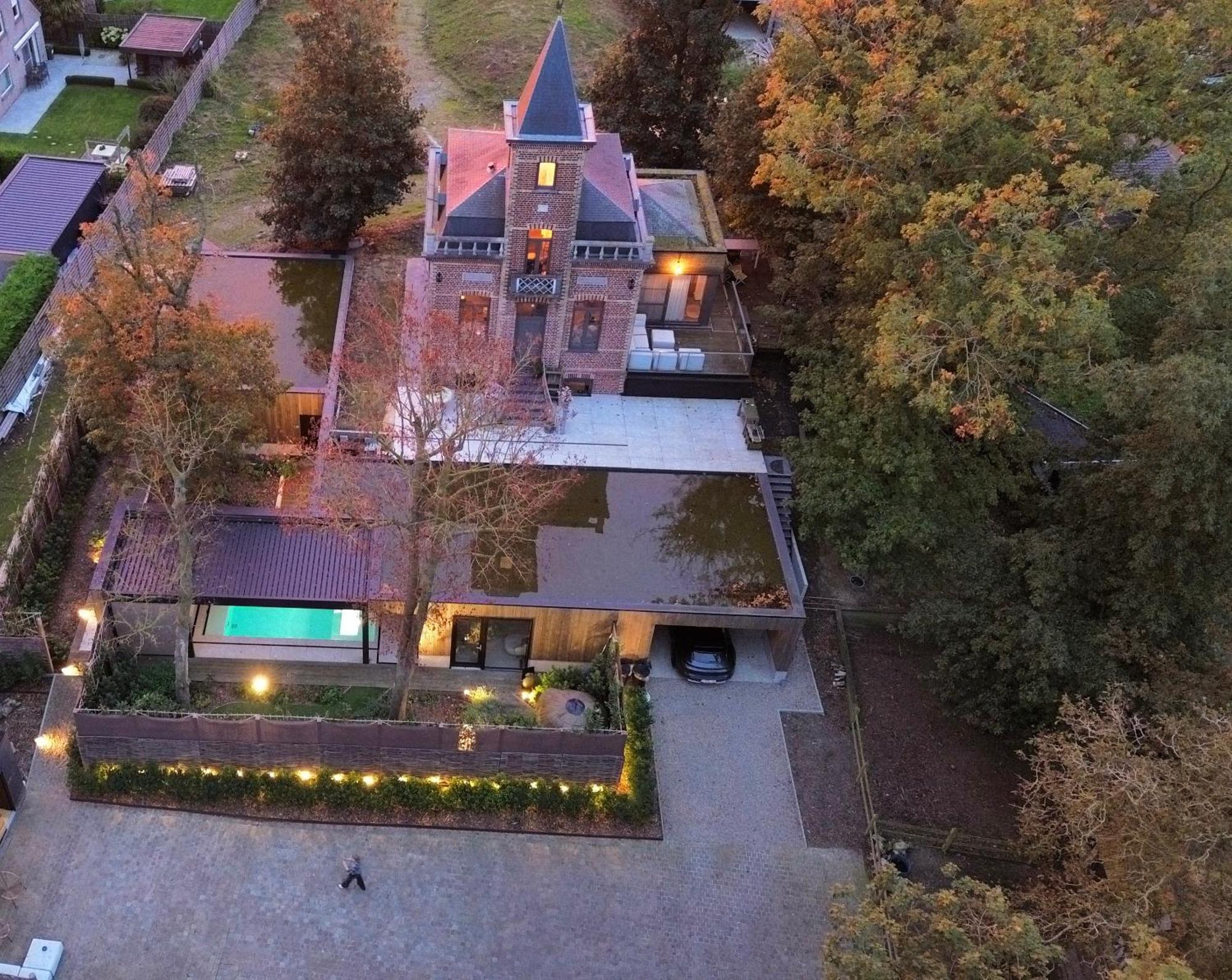 Terp Bed & Breakfast โปเปอริงเงอ ภายนอก รูปภาพ