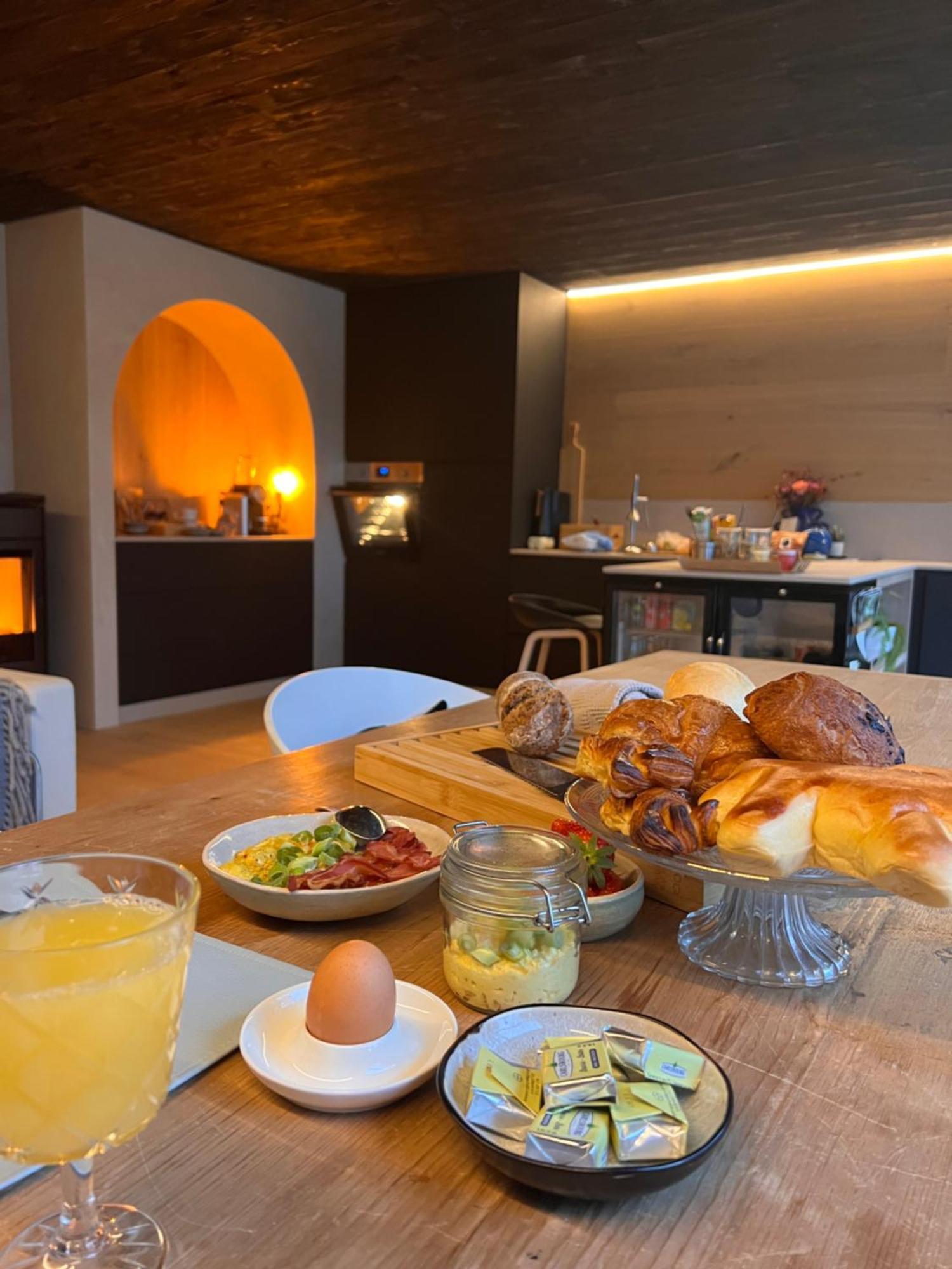 Terp Bed & Breakfast โปเปอริงเงอ ภายนอก รูปภาพ